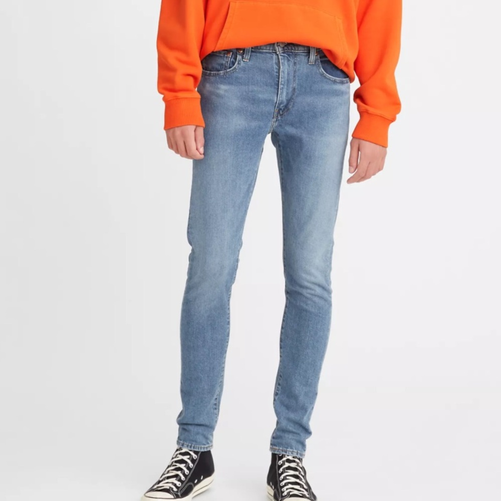 Levi’s Men’s Skinny Taper Fit Denim - 32in x 30in hemmed)
